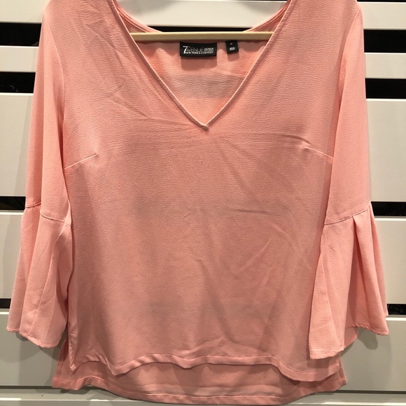 Pink flutter sleeve blouse - Picture 3 of 4